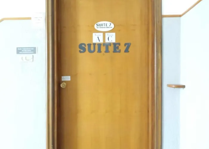 Διαμέρισμα Seven *